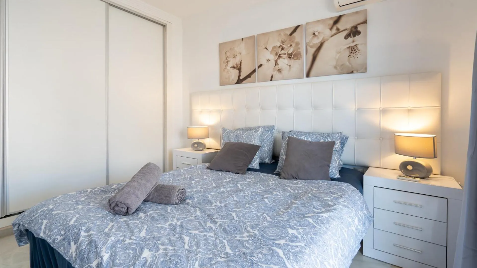 Sunny 2Br In Resort With 3 Pools, Restaurant, Gym And Playground Marbella Spain